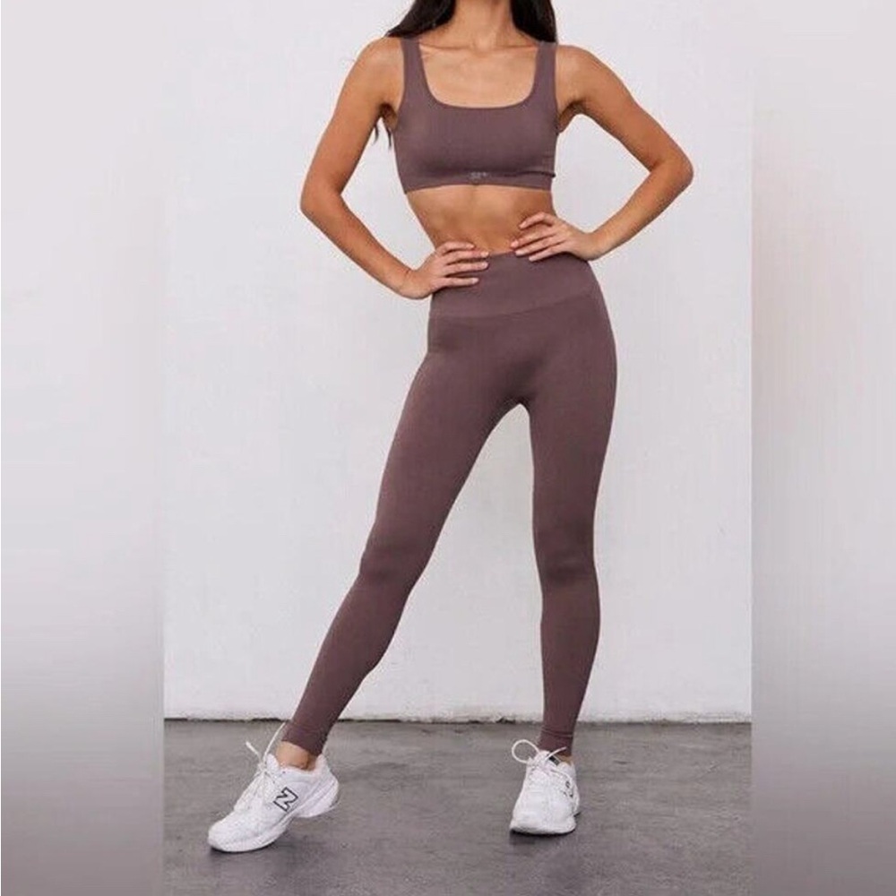 SET Active Sports Bra / Legging Set - Pepper